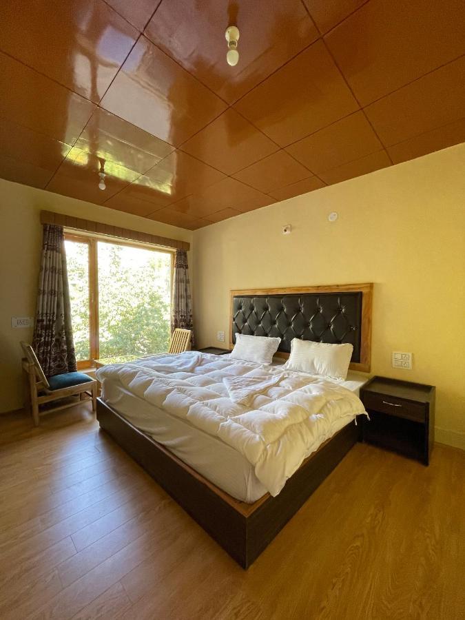 Hinjuma Guest House Leh Esterno foto